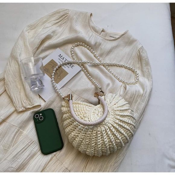 Handwoven Fashion Seashell Bag Stylish & Unique Boho Clutch With Pearl Strap :O - Picture 8 of 8